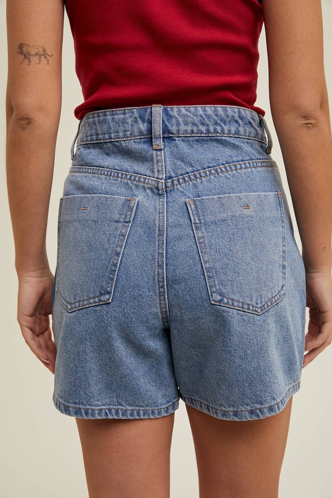 CLASSIC DENIM MOM SHORTS / WL24-8665