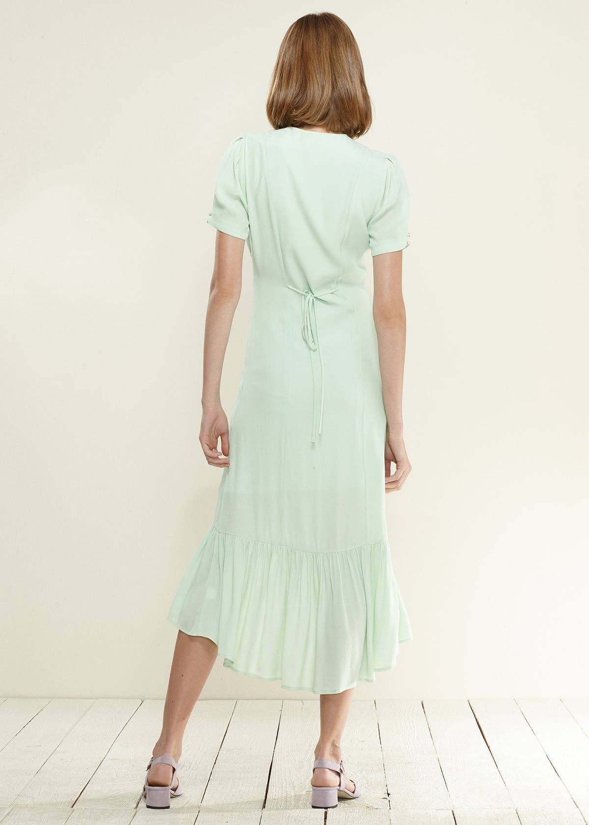 Nurode's V-Neck Mermaid Button Down Maxi Dress