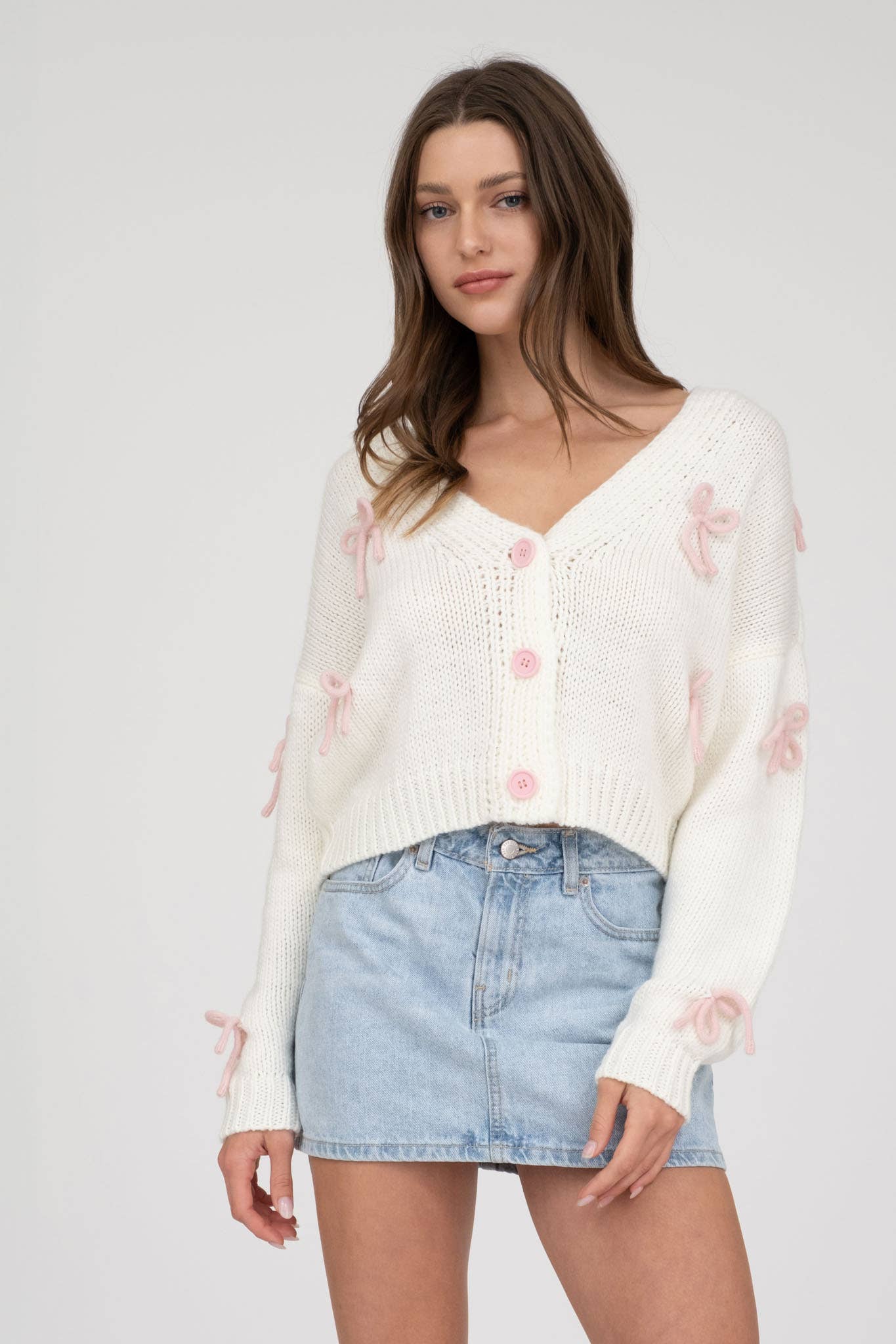 BOW DETAIL BUTTON DOWN CROPPED KNIT CARDIGAN